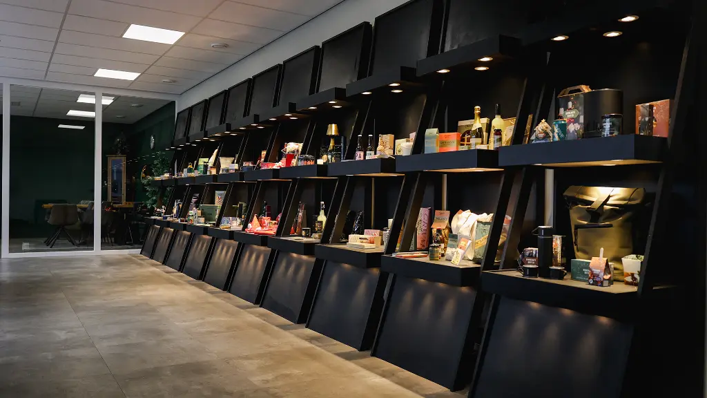 Showroom 1